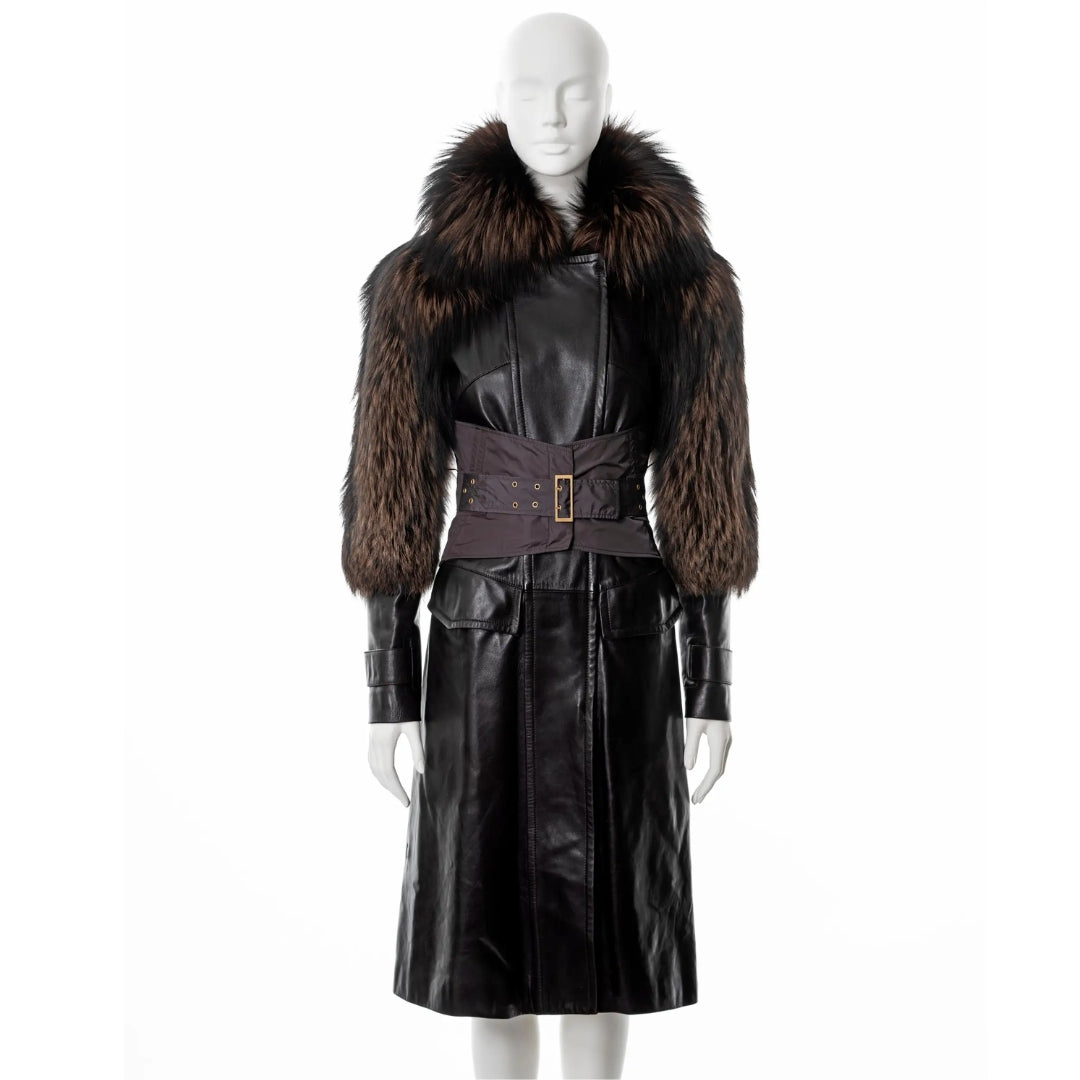 Gucci by Tom Ford FW 2003 - Fox fur and leather corseted coat
